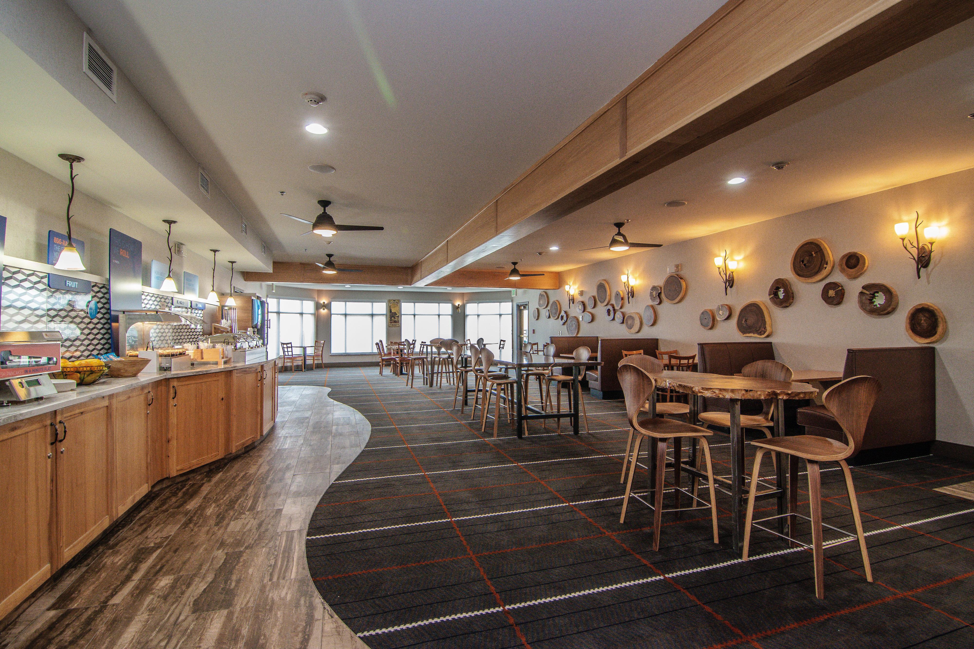 Holiday Inn Express Hotel & Suites Kalispell By Ihg Exterior photo